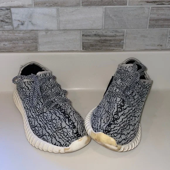 Yeezy | Shoes | Yeezy Turtle Dove Adidas Size 6 | Poshmark